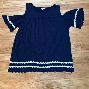 crown & ivy Navy Scoop Neck Top with Short Sleeves